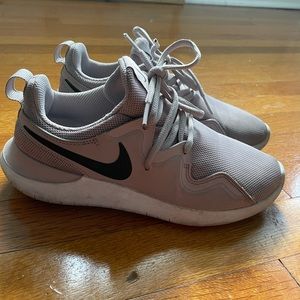 Nike Tessen Particle Rose Sneakers